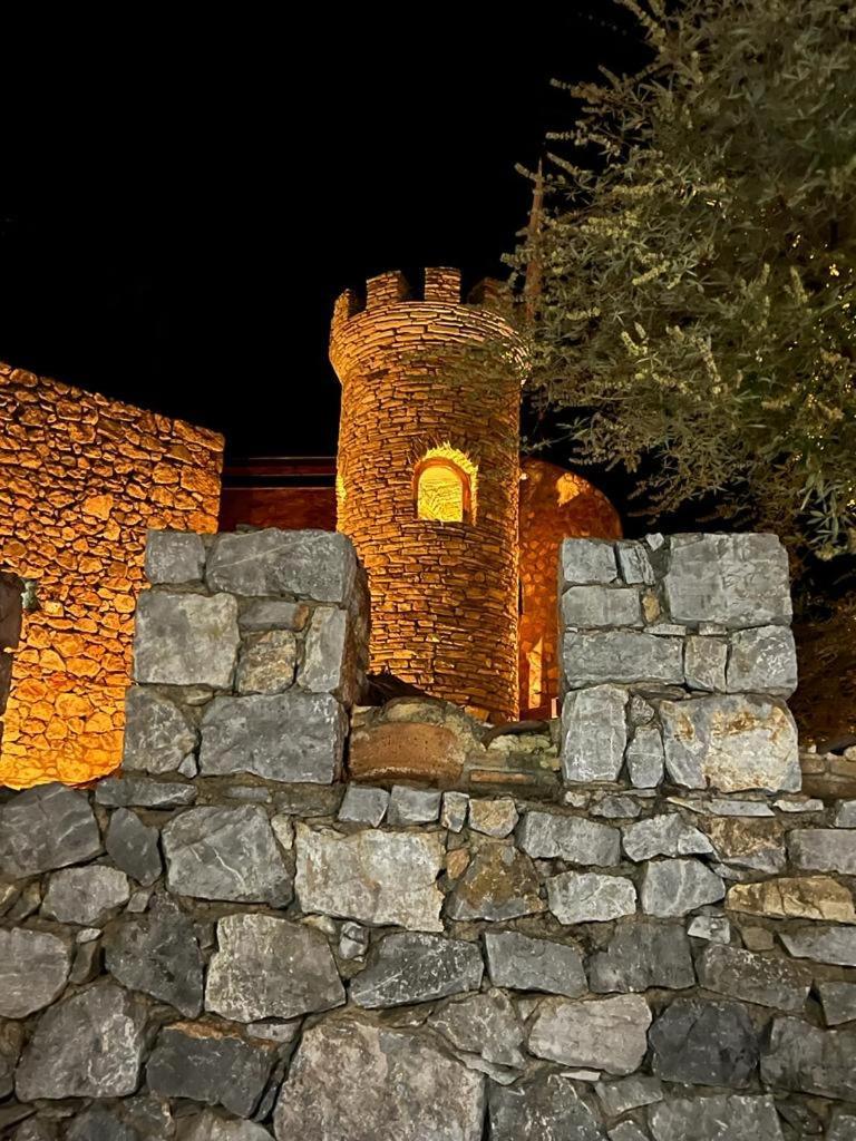 Kalamata Suites Bagian luar foto