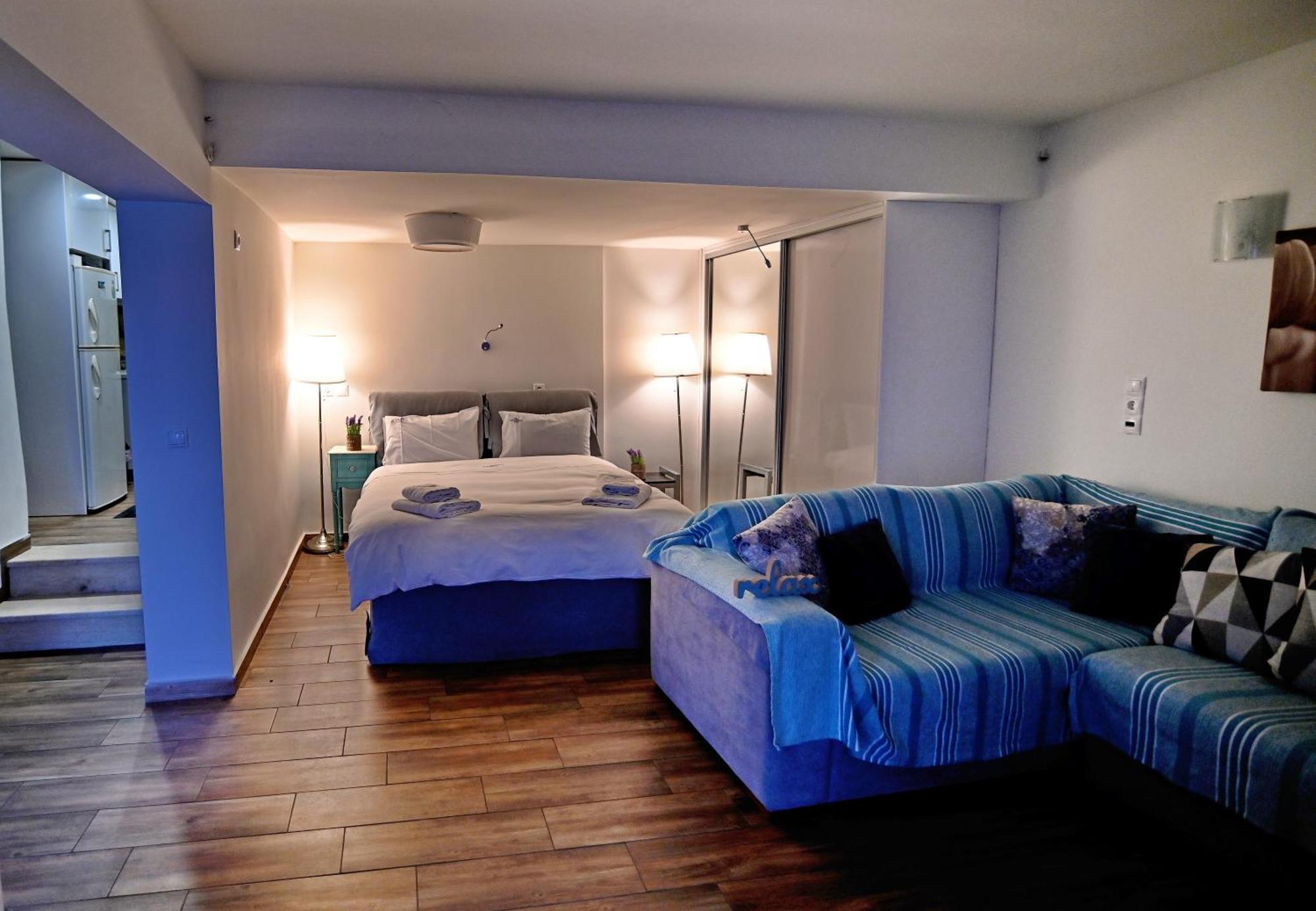 Kalamata Suites Bagian luar foto