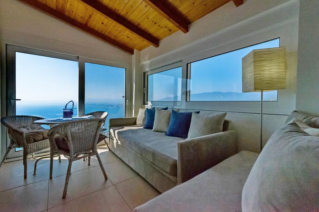Kalamata Suites Bagian luar foto