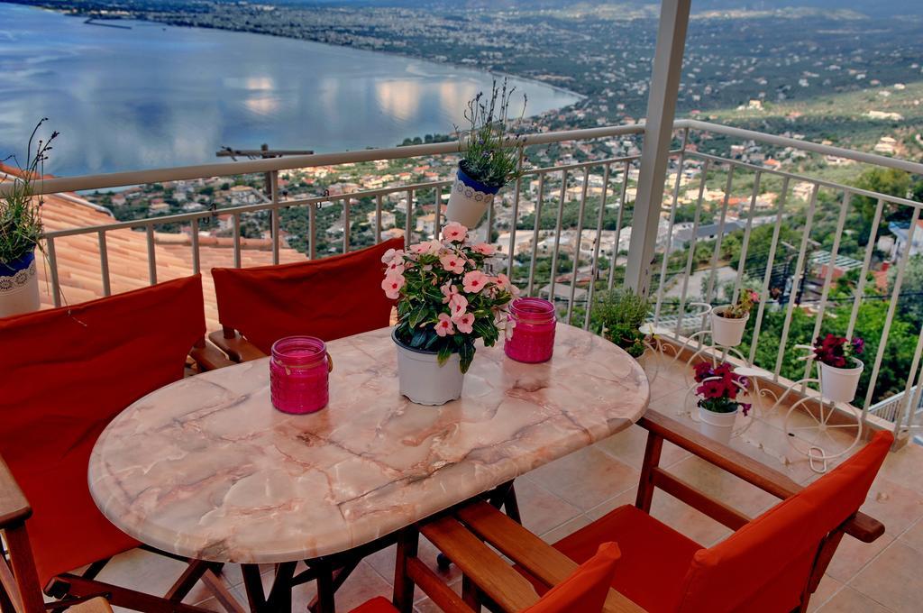 Kalamata Suites Bagian luar foto