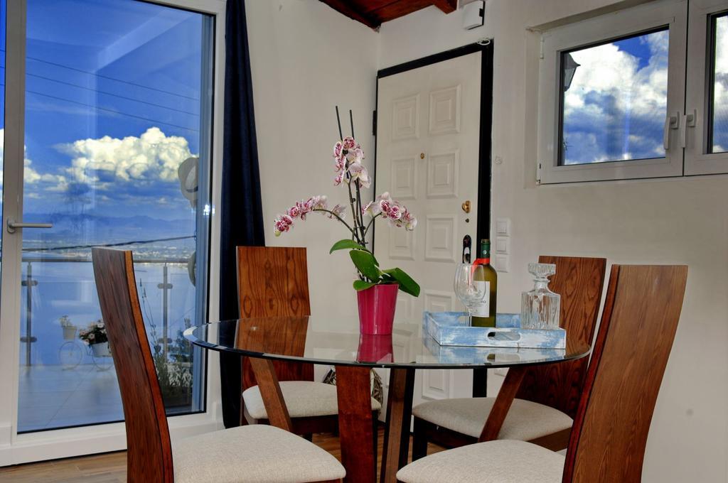 Kalamata Suites Bagian luar foto